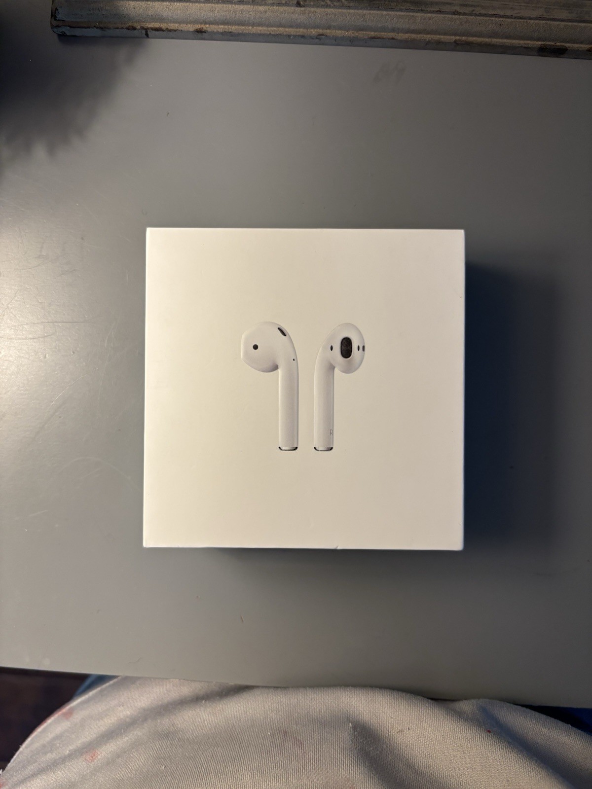 Wireless AirPods 2nd Gen with Charging Case-image