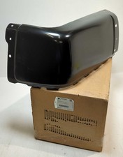 New Oem Genuine Gm Rear Bumper End Cap 2007-2014 Silverado Sierra Rh 15891686