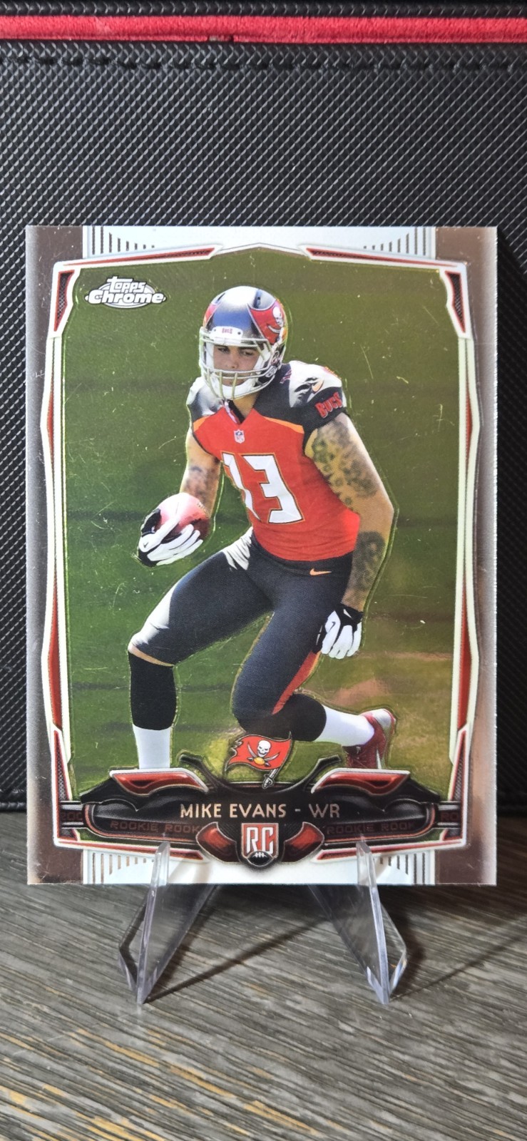 2014 Topps Chrome - Mike Evans #185 Ball in Right Arm (RC)