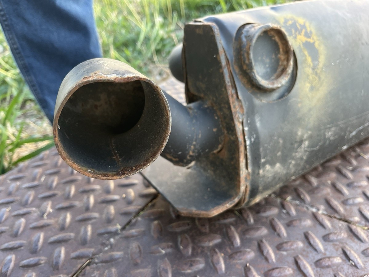 READ FIRST! Muffler fits 90XT, 95XT Case skid steer, NEW, OEM