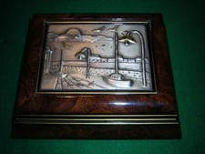 COFANETTO IN LEGNO CON LASTRA ARGENTO 925 IN RILIEVO PORTAGIOIE SILVER BOX