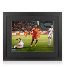 Lieke Martens Signed Holland Photo In Black Wooden Frame: FIFA World Cup Qualifi