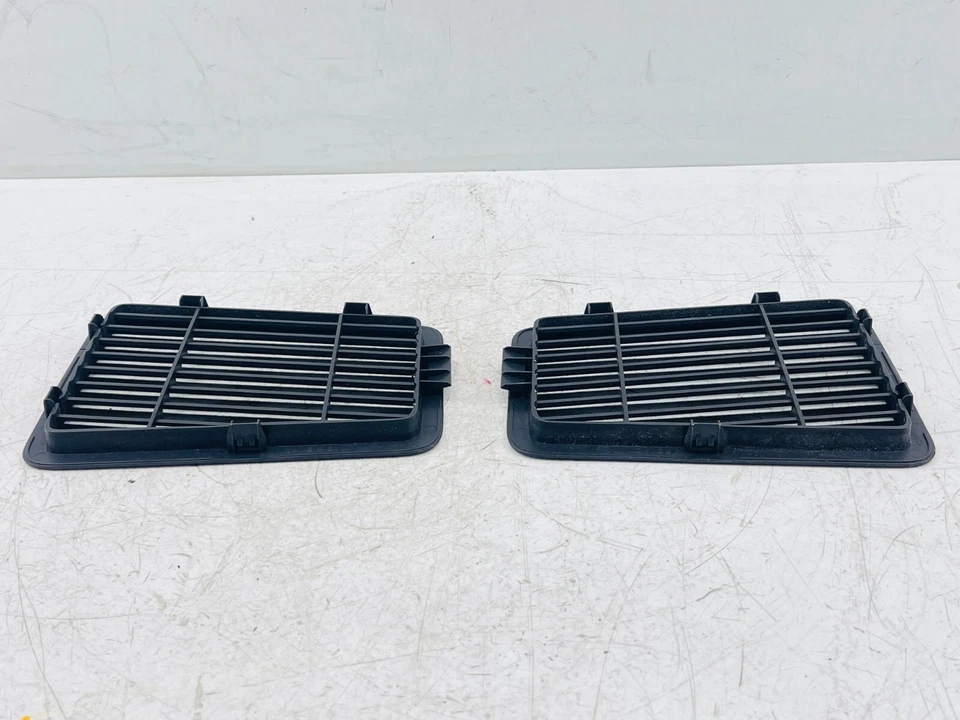 10-19 FORD C-MAX REAR RIGHT LEFT SIDE QUARTER PANEL VENT GRILLE PANEL SET OEM - Image 3 of 4
