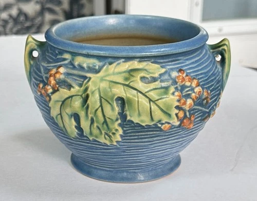 Roseville Pottery Bushberry Blue Jardiniere 657-4”