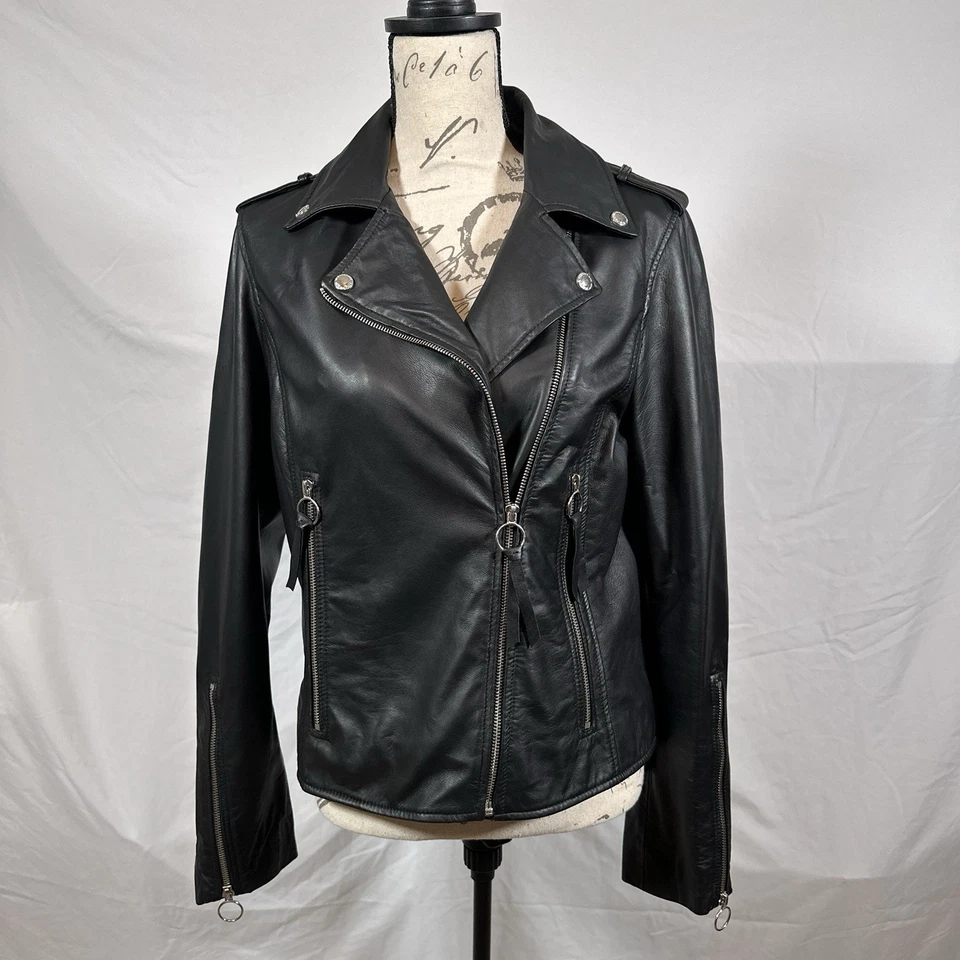 Chaqueta Moto Negra Mujer Mediana Imitación Cuero Asimétrica Rockabilly Hebilla Foto 2 de 4