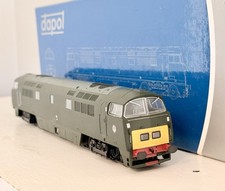 Dapol 4D-003-002 OO Gauge BR Green Class 52 D1038 Western Sovereign