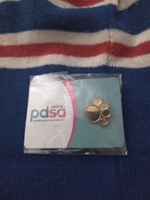 PDSA PIN BADGE NEW IN PACK