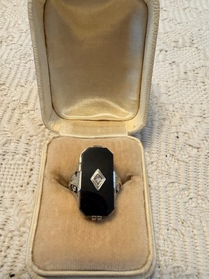 Vintage 1920-1930 Art Deco Black Onyx 14k Gold Ring In Marshal Fields Ring Box