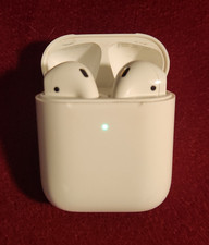 Apple AirPod 2nd Generation with Wireless Charging Case A1938