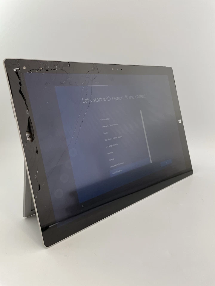 Microsoft Surface Pro 3 1631 i5-4300 256GB 8GB Ram Windows 10 Tablet Cracked - Image 3 of 4