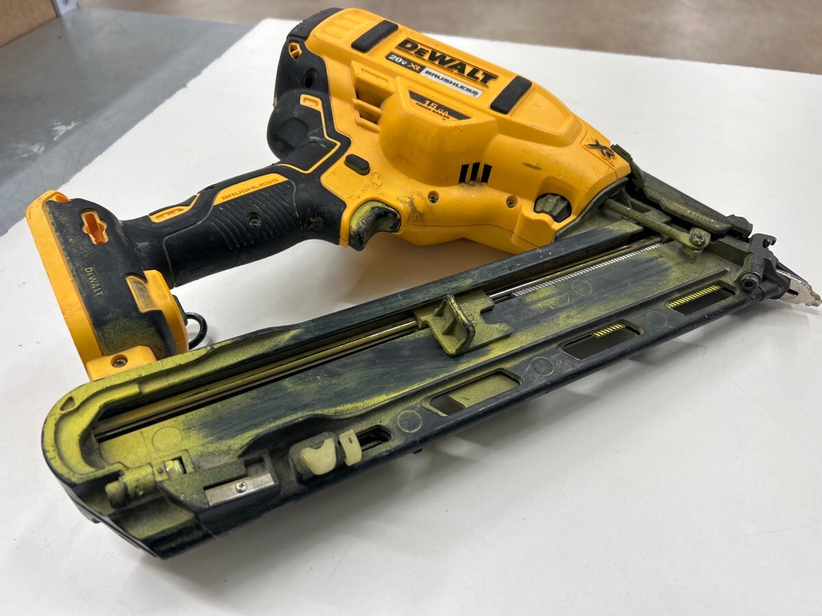 DEWALT DCN650 20v 15ga FINISH NAILER (P24010081) 885911489768 eBay