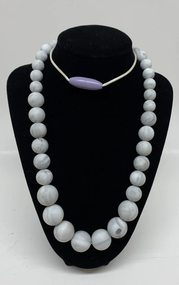 Серое мраморное силиконовое родительское ожерелье для прорезывания зубов пластиковая магнитная застежка 32 дюйма - Изображение 4 из 4