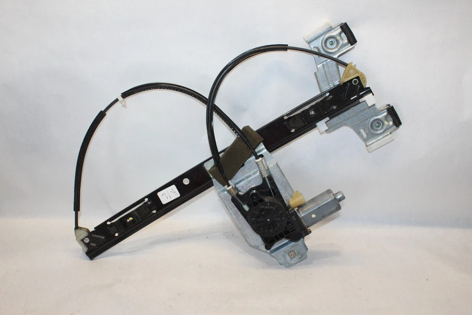 2002 - 2009 CHEVROLET TRAILBLAZER REAR LEFT DR SIDE WINDOW REGULATOR & MOTOR OEM - Image 2 of 4