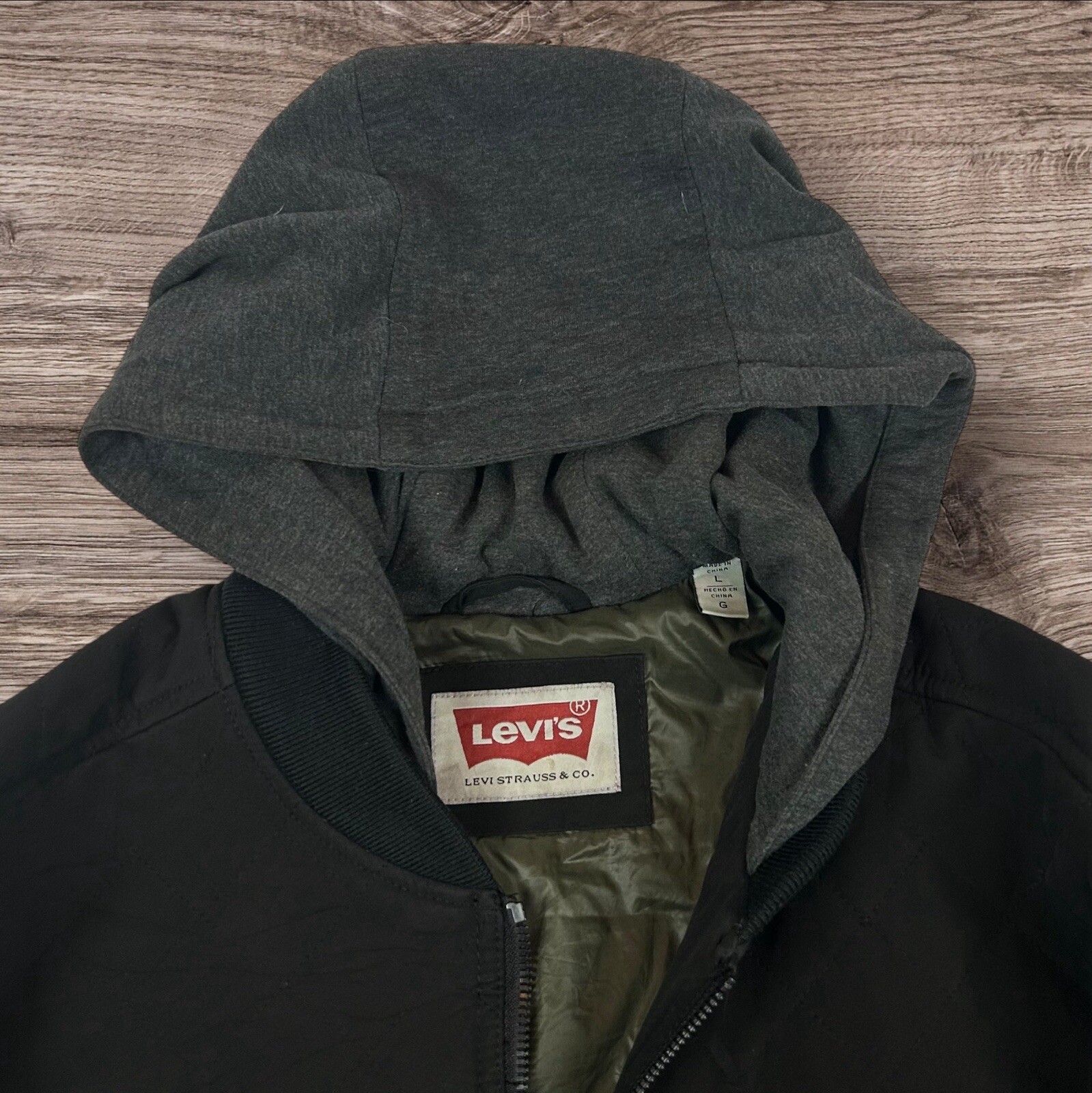 Levi’s Jacket Quilted Soft Shell Flight Bomber Bl… - image 4