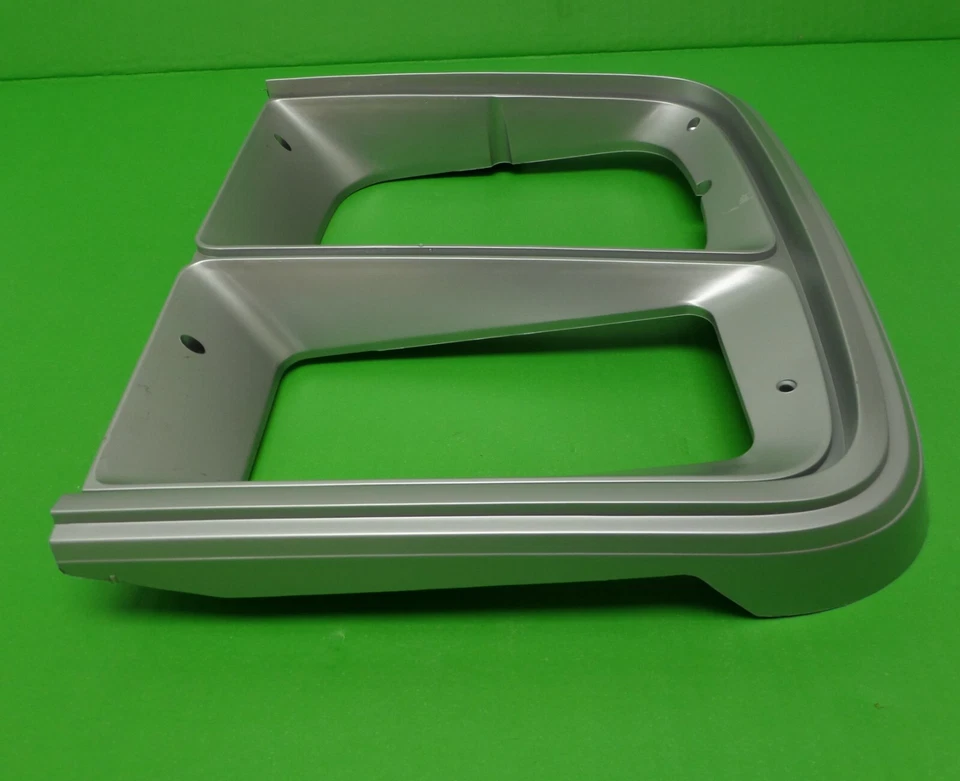 Moldura de acabamento para farol lateral do motorista cinza 1978-84 Chevrolet G10 G20 G30 P10 P20 P30 - Imagem 4 de 4