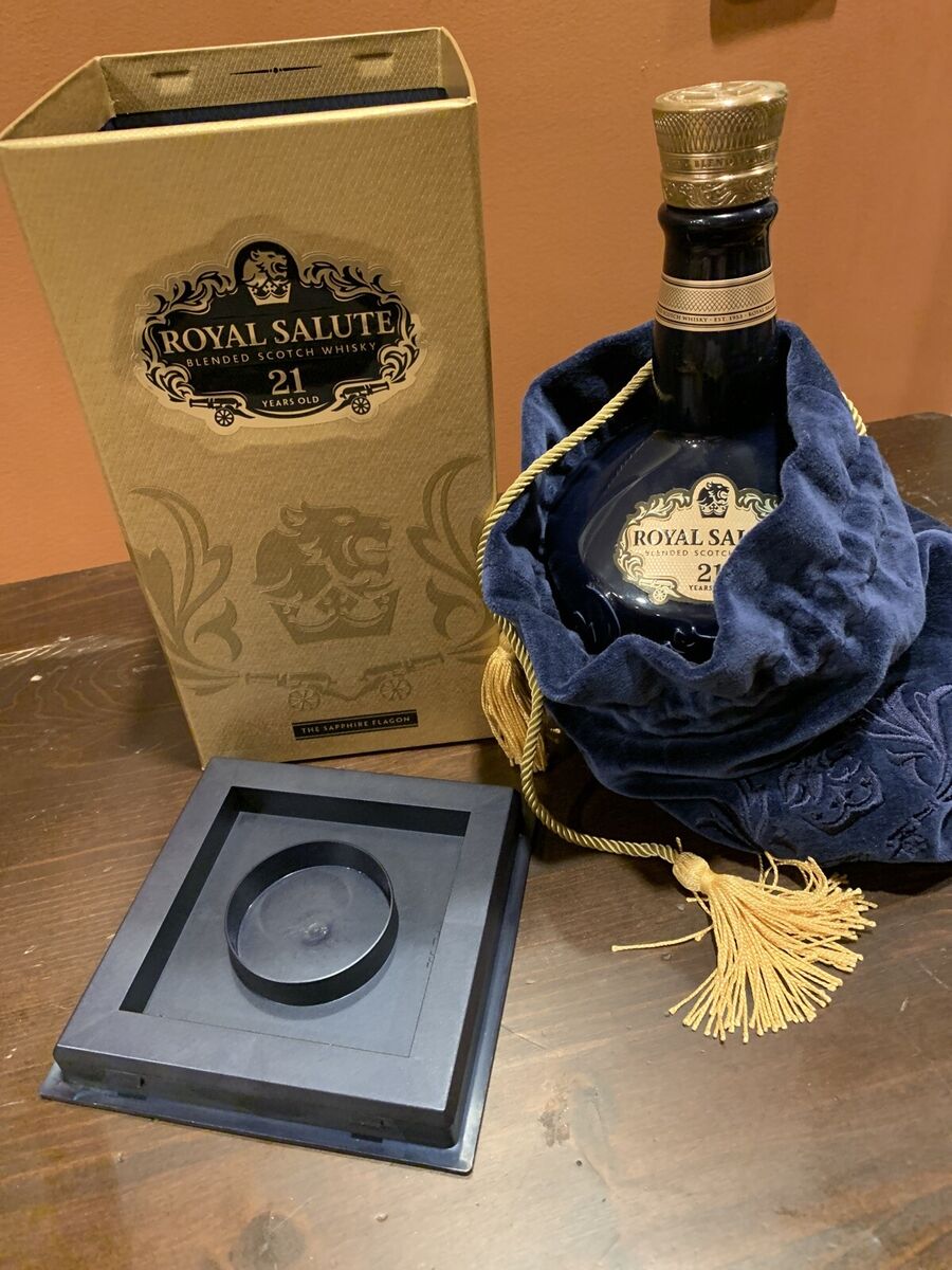 Chivas Regal ROYAL SALUTE 21 Years EMPTY Porcelain Sapphire Chivas Regal ROYAL SALUTE 21 Years EMPTY Porcelain Sapphire