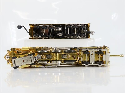 O Gauge 3-Rail MTH Millennium Gold-Plated NYC 4-6-4 Steam O Gauge 3-Rail MTH Millennium Gold-Plated NYC 4-6-4 Steam