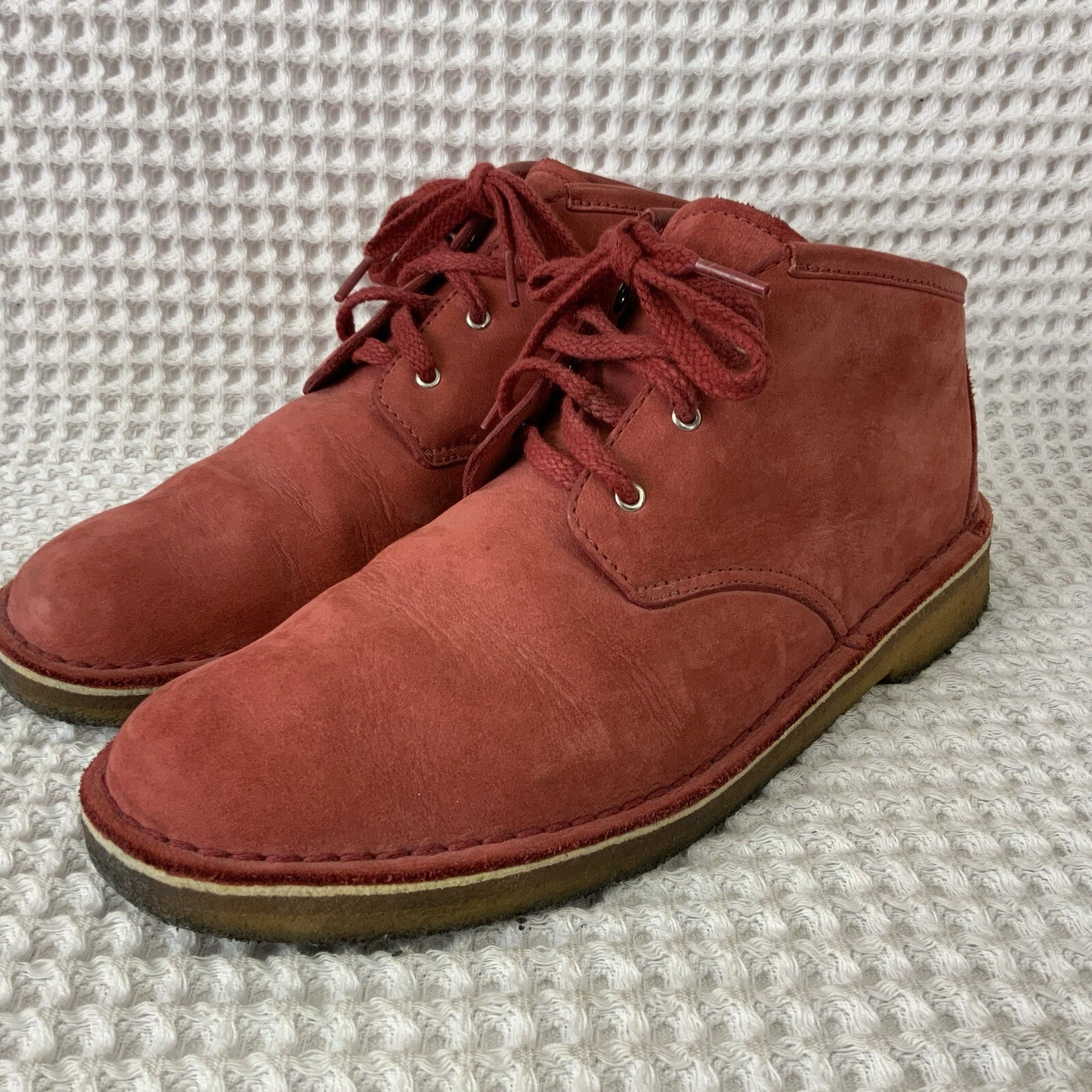 Mens 9.5 Supreme X Clarks Red Chukka Boots 30009M 02/11 Shoes
