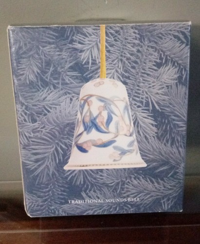 Lladro Traditional Sounds Bell Ornament NIB 01008077 Christmas - Picture 7 of 7