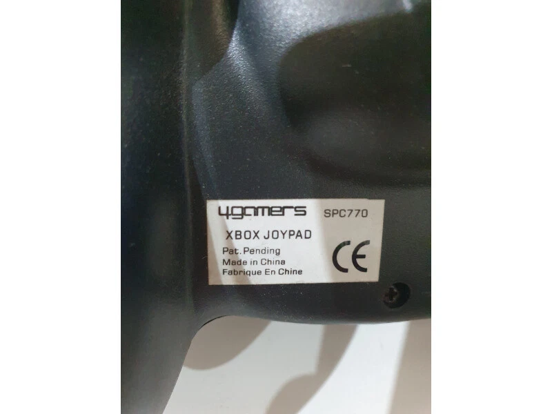 4Gamers SPC770 Black Wired Handheld Xbox JoyPad Gaming Controller - For Parts - Image 4 of 4