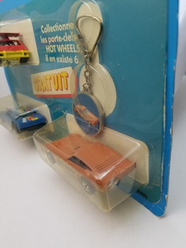 Hot Wheels French France 3 Pack W/ Blue Lowdown, Tan Vega Bomb - Picture 5 of 12
