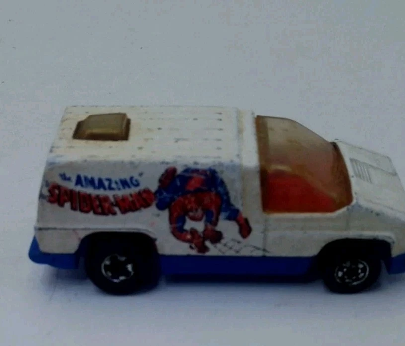 Hot Wheels 1976 diecast 1/64 blanco The Amazing Spider-Man Scene Machines furgoneta Foto 3 de 4