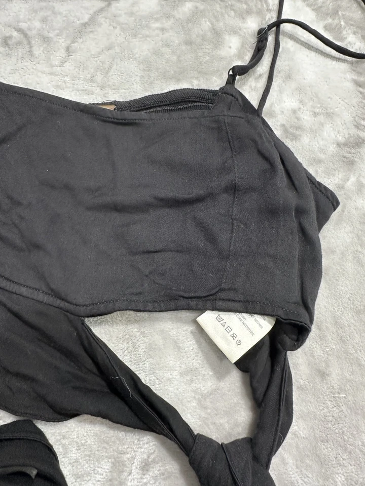 Top halter Free People para mujer talla grande negro con un hombro elástico atado usado en excelente estado Foto 2 de 4