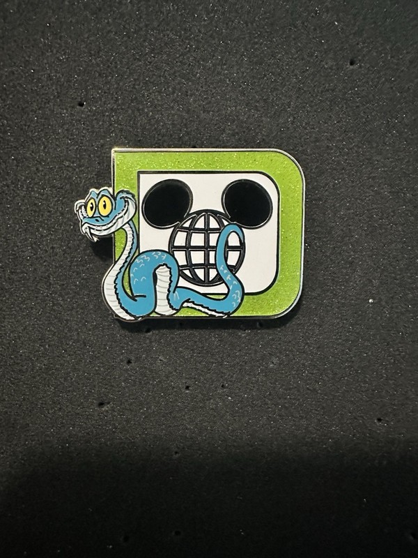 Gary De’Snake Big Papi Pins Glitter Fantasy Disney World WDW D Pin LE 40