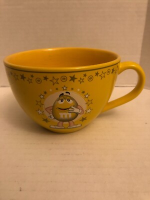 M&Ms World Vintage 2007 Yellow Star Pattern Oversized Mug RARE