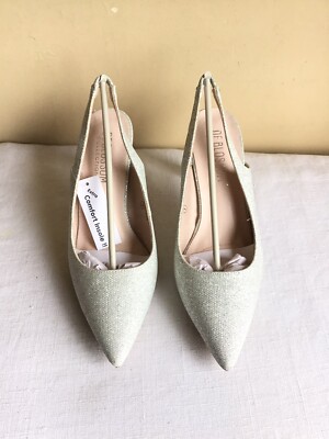 New De Blossom Collection Womens Silver Shimmer Pointed Toe