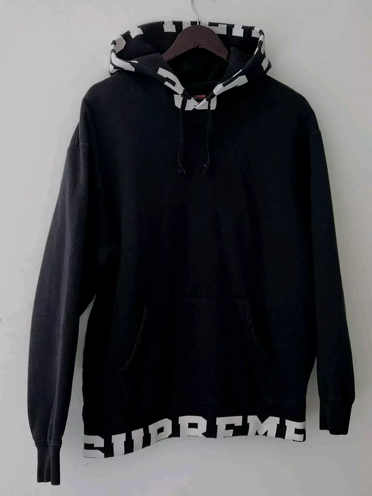 Sweat à capuche SS21 Supreme Cropped Logos taille M noir moyen