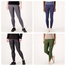 AnyBody Women  s Jacquard Smoothing Legging .