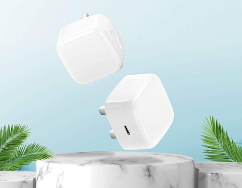 UK Plug PD 18W USB-C Type C Fast Wall Charger Adapter For iPhone 14 13 12 11 Pro - Picture 7 of 9