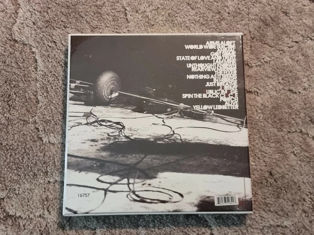 Pearl Jam Live on Ten Legs Super Deluxe Box Set CD/2 LP