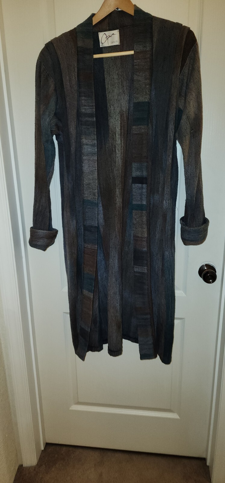 Picture 1 of 4