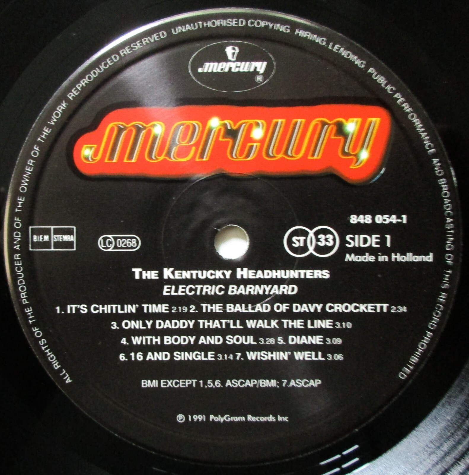 THE KENTUCKY HEADHUNTERS Electric Barnyard (1991) Vinyl, LP Country