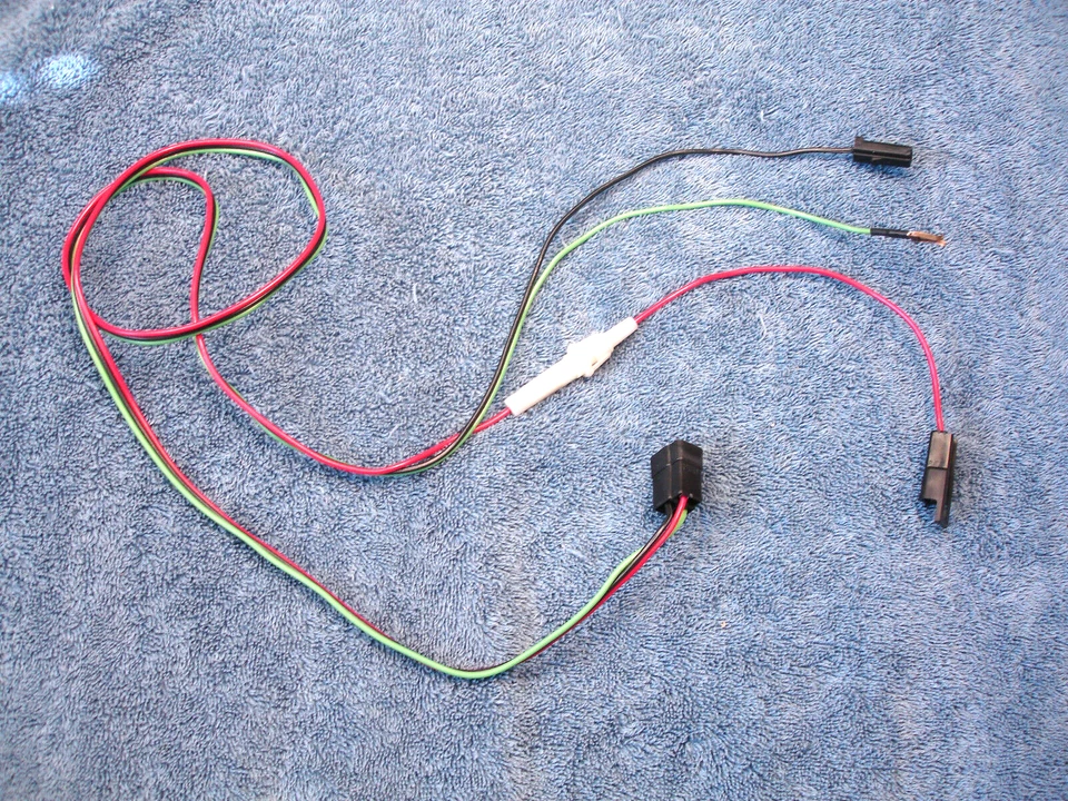 68 CHEVROLET CAMARO FIREBIRD ARM REST DELCO 8 TRACK CONSOLE POWER HARNESS 1968  - Image 2 of 4