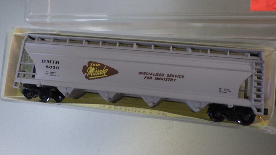 N-Model Power 55' Cylindrical Covered Hopper in Box New *Missabe DMIR w/ MTL's - Image 2 of 4
