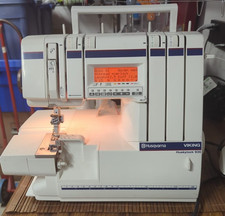 Husqvarna Viking Huskylock 936 Serger in good...