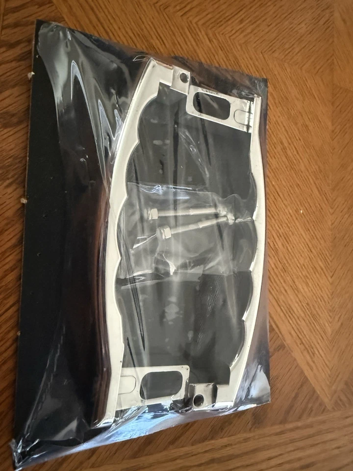 Manijas de puerta Grippin Billet GMC Sierra/Chevrolet Silverado y Hummer H2 1999-2006 Foto 2 de 2