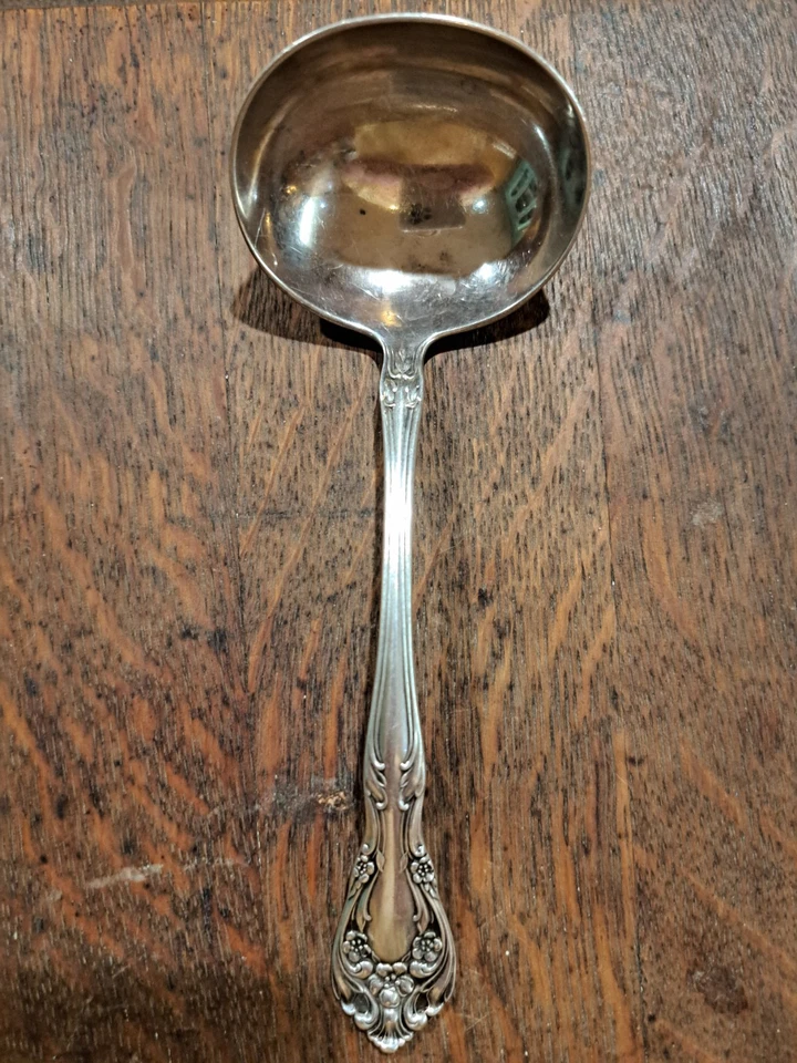 Cucharón Chateau Rose-Alvin Sterling Gravy Foto 2 de 4