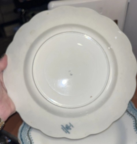Pair Of Antique Johnson Brothers “Ruth” 10” Plates, Gold And Blue Green Floral - Picture 6 of 6