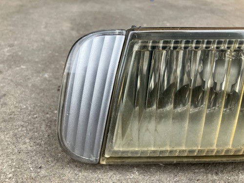 NISSAN STAGEA WGNC34 S2 front fog & indicator light L/H side no orange cover #15 - Picture 2 of 14