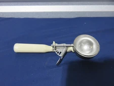 Vollrath Vintage Ice Cream Scoop (B8)
