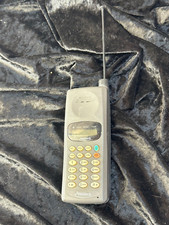 Ameritech Motorola Model 76423WANBA Cell Phone Bar Brick Phone