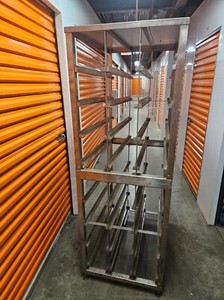 Lakeside 478 Stainless Steel Stationary Can Storage & Dispensing Rack - USED