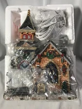 Lemax ~ HOLY TRINITY CHAPEL ~ Illuminated Porcelain Church ~ NEW See Description