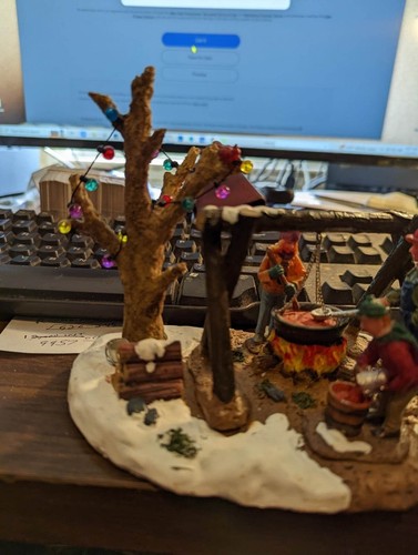 DIORAMA DE YESO HECHO POR ARTISTA ""HACIENDO JARABE DE ARCE"" USADO, EXCELENTE ESTADO - Imagen 9 de 10