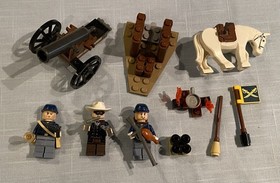 8 LEGO Mini Sets Ninjago 70500 Spongebob 3815 The Hobbit 79000 LEGO Movie 70800