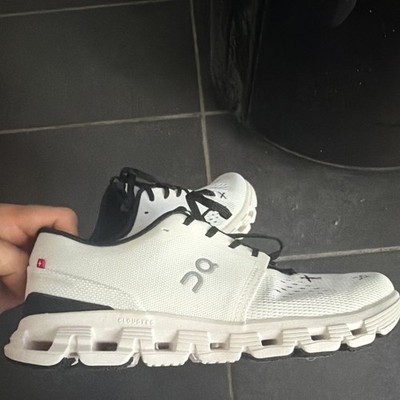 On cloud Schuhe Herrren Größe 43